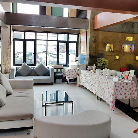 Izen Budget Hotel & Residence Rayong Ngoại thất bức ảnh