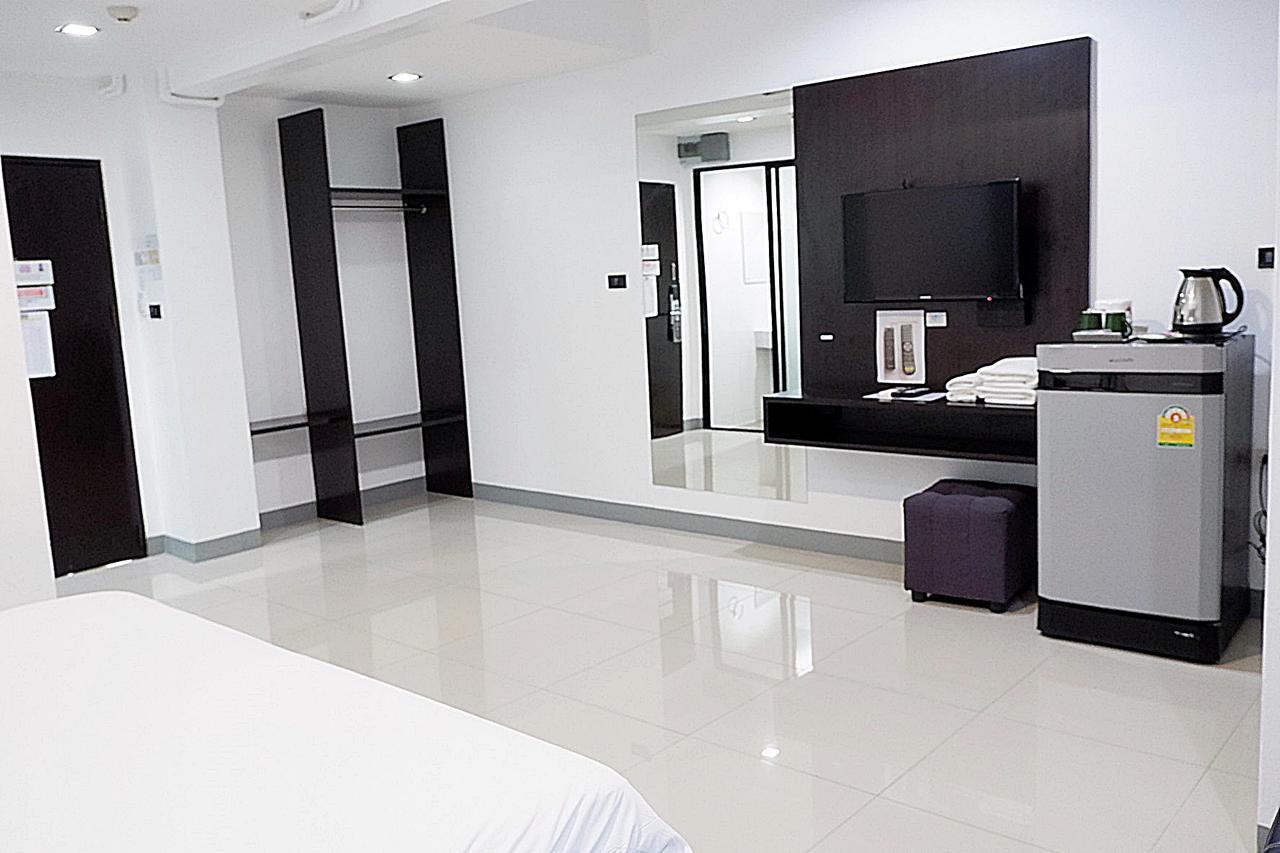 Izen Budget Hotel & Residence Rayong Ngoại thất bức ảnh