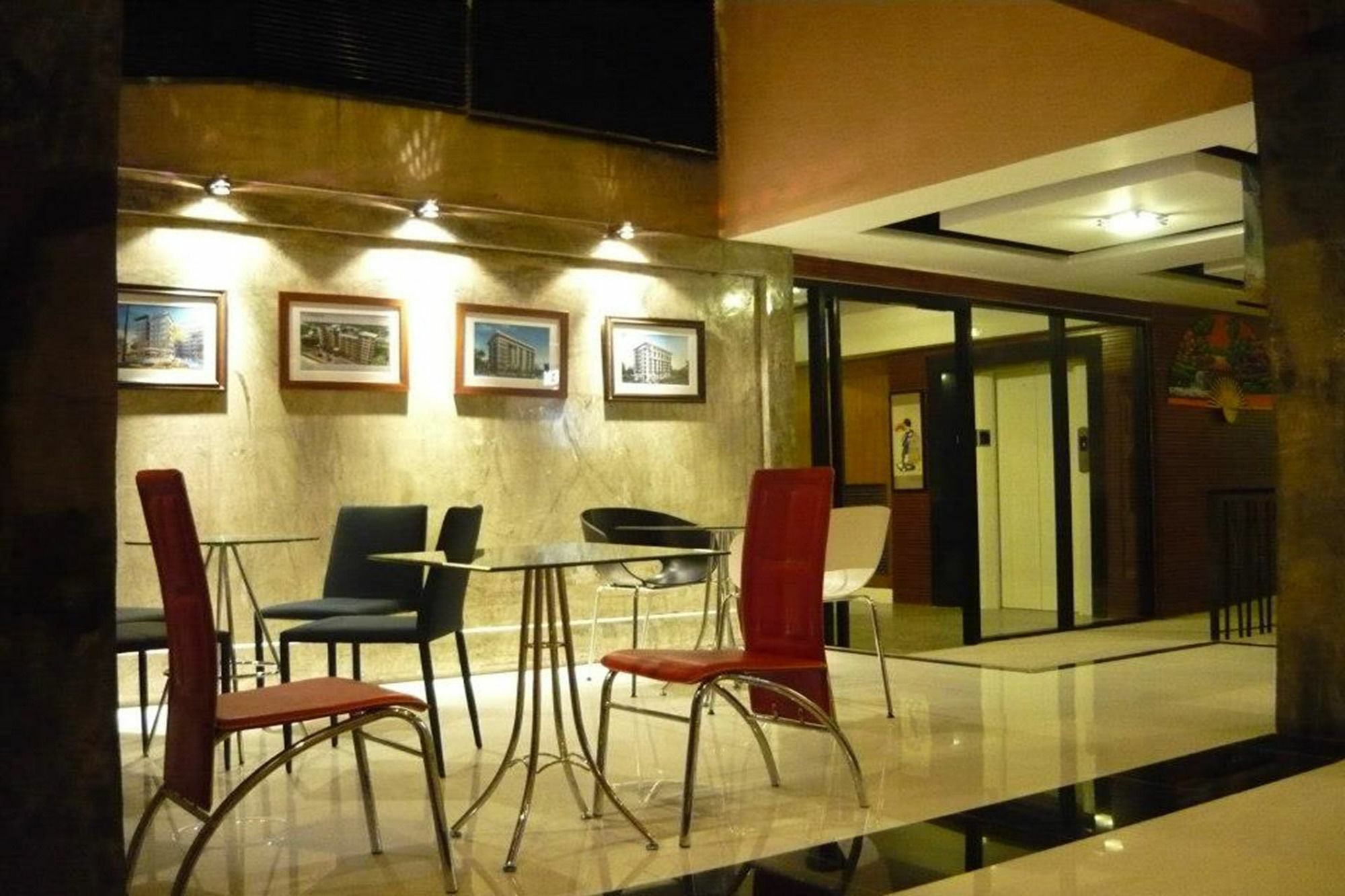 Izen Budget Hotel & Residence Rayong Ngoại thất bức ảnh