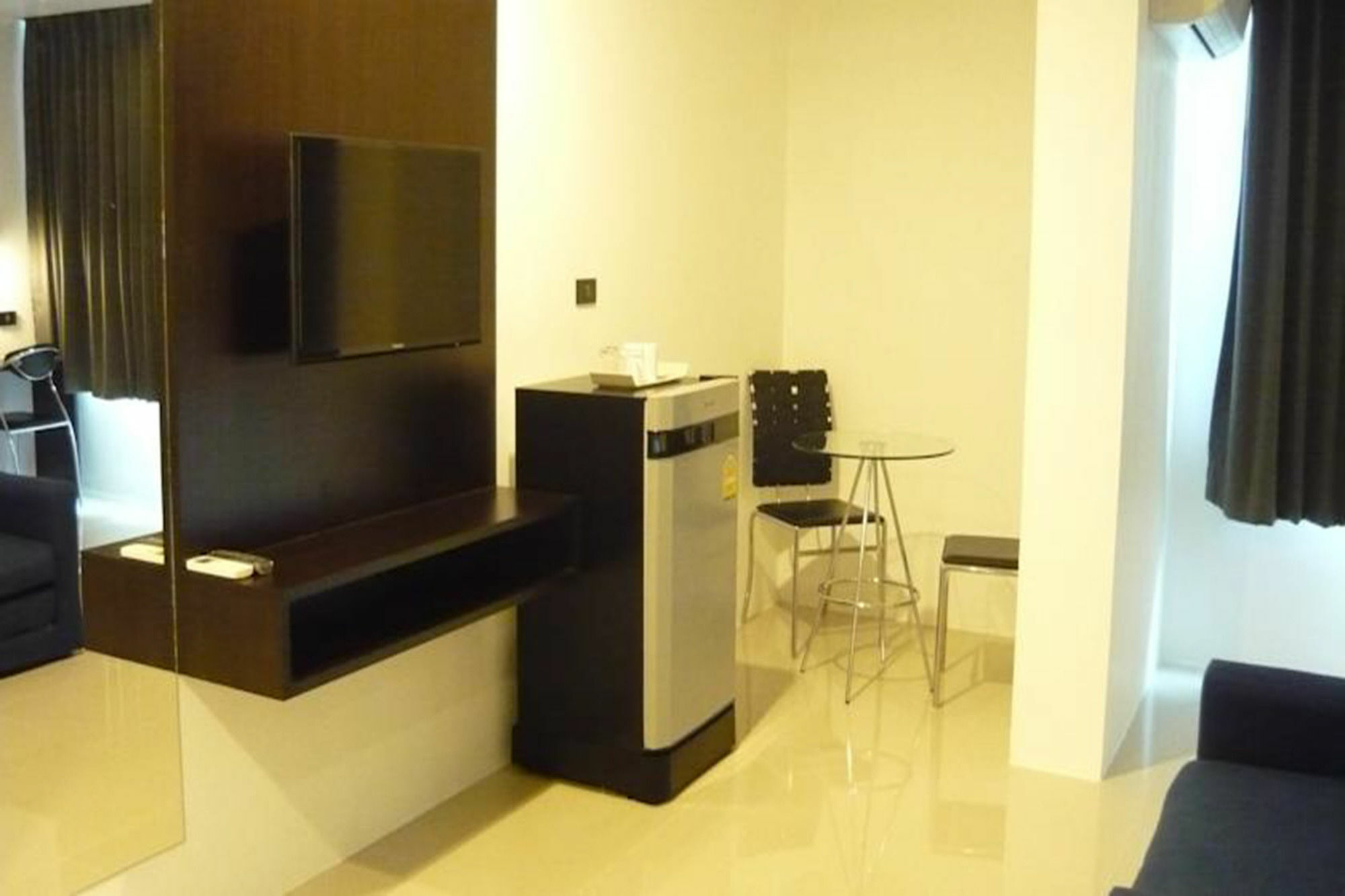 Izen Budget Hotel & Residence Rayong Ngoại thất bức ảnh
