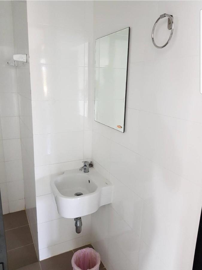 Izen Budget Hotel & Residence Rayong Ngoại thất bức ảnh